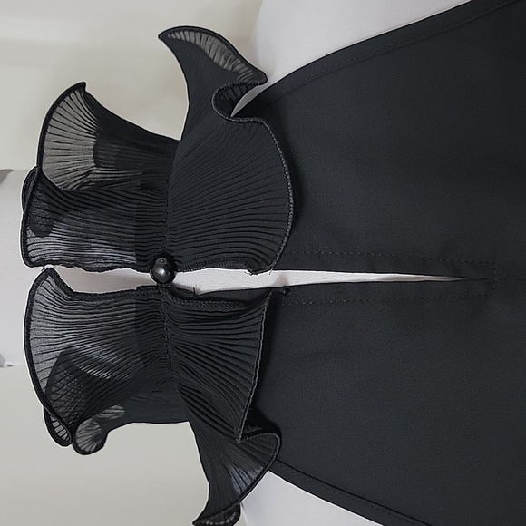 SHEIN Size M Black Frill Trim Mock Neck Sleeveless Blouse, EUC - Picture 7 of 15